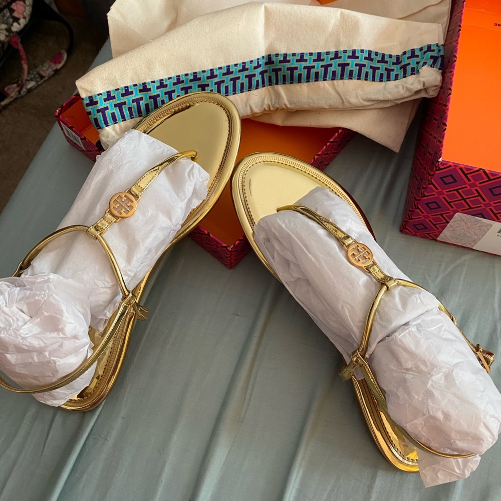 Tory Burch gold metallic sandals 8.5